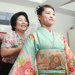 スタジオミナヨの着付け師さん